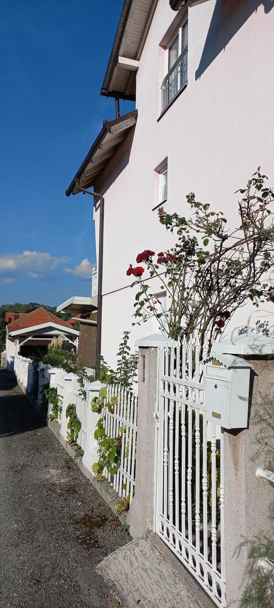 Holiday Home Peaceful Retreat Visoko Dış mekan fotoğraf