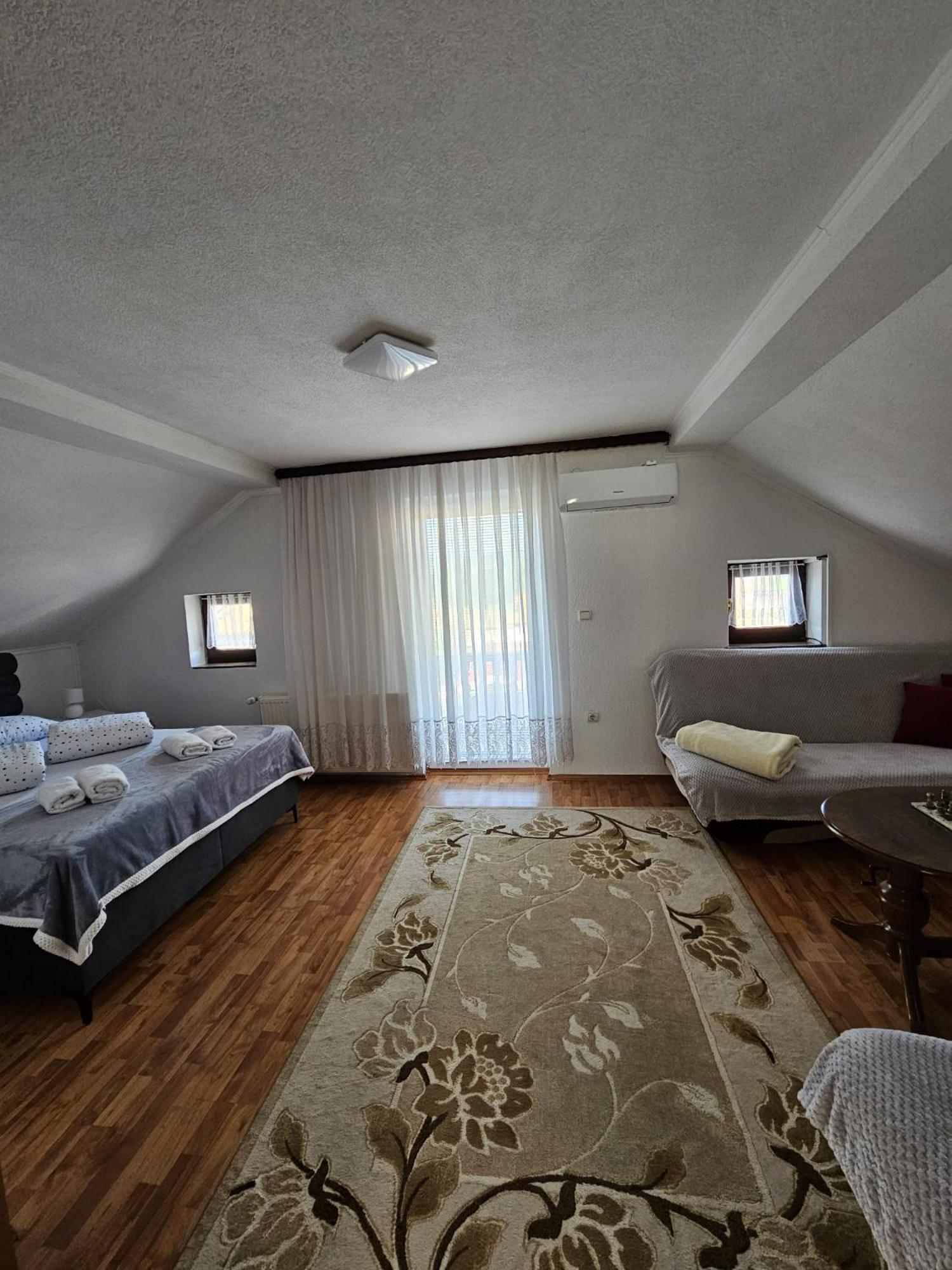 Holiday Home Peaceful Retreat Visoko Dış mekan fotoğraf